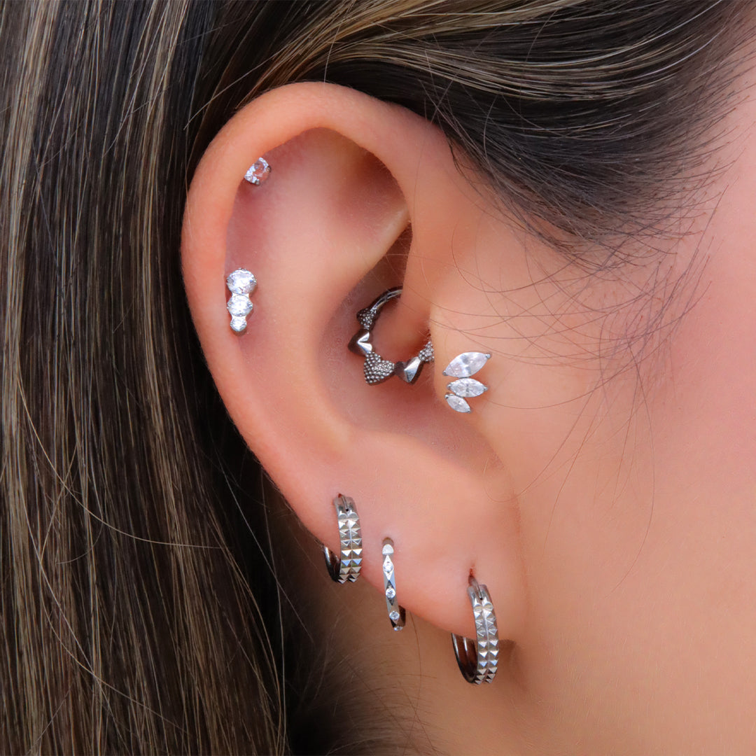 Piercing de Titanio con Zirconias Graduadas – Mina Plateado